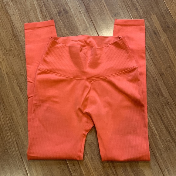 Balance Athletica leggings - Picture 3 of 13